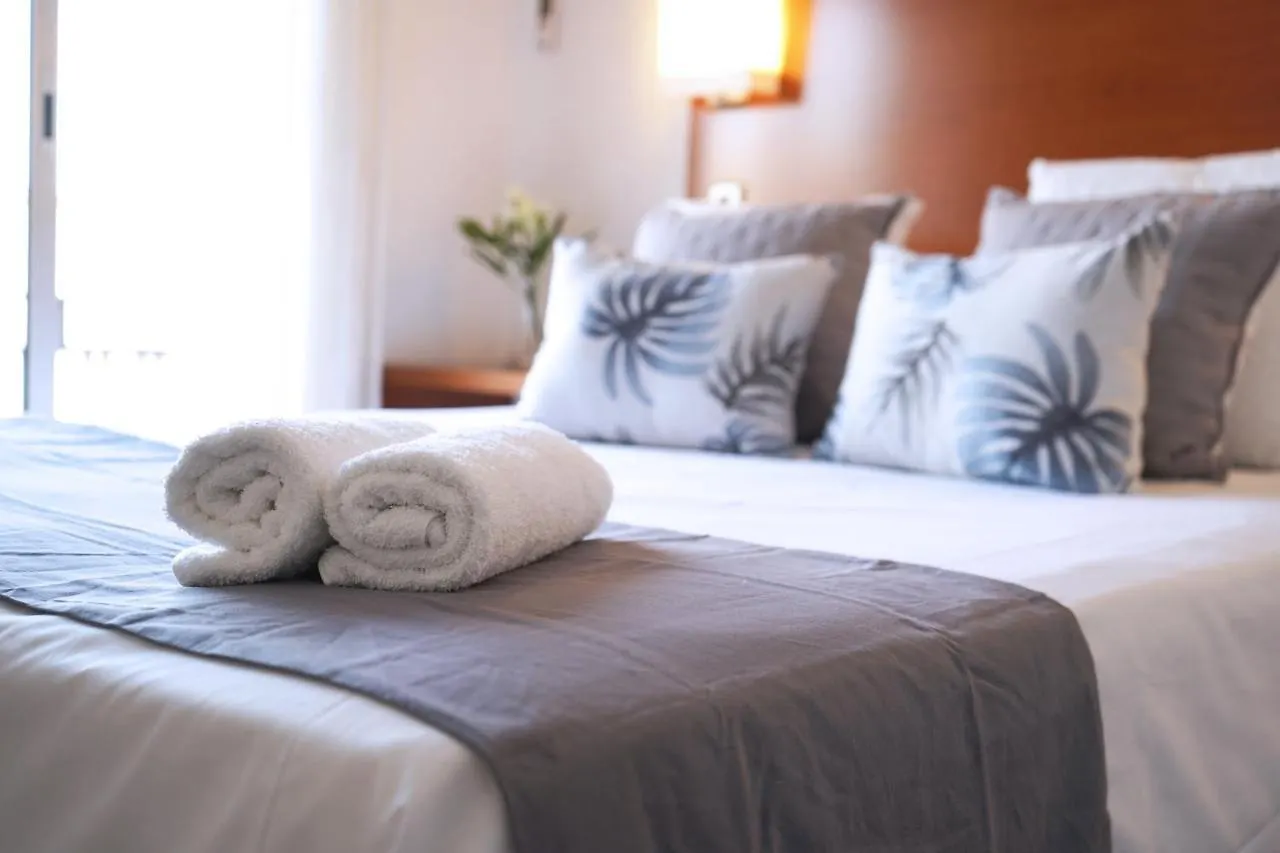 Guest house Hostal Can Gil Pineda de Mar